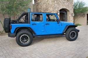 Jeep JK with 35s and no lift