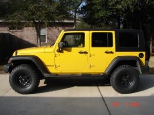 Wrangler with 35 inch tires and 2.5 inches of lift