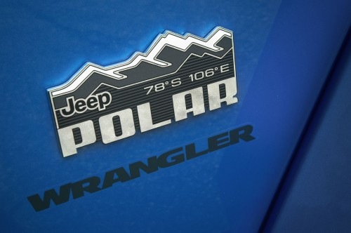 Jeep-Wrangler-Polar-Edition-badge