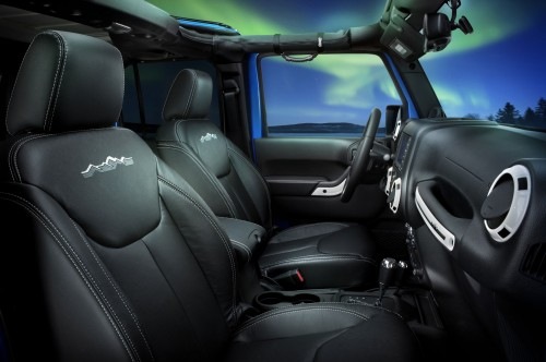 Jeep-Wrangler-Polar-Edition-interior-view